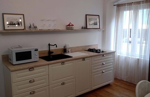 Barriera Vecchia-San Giacomo Apartment | 2-bedroom, 4-guest apartment in historic area of Trieste in 19th century style
