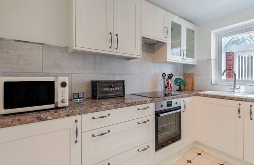 Sutton Bridge Cottage | 2 bedroom accommodation in Sutton Bridge