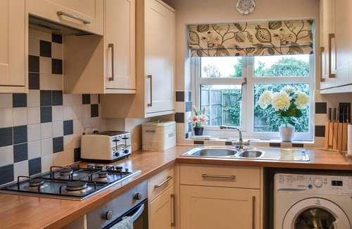 Sandilands Cottage | 2 bedroom accommodation in Sutton-on-Sea, near Mablethorpe