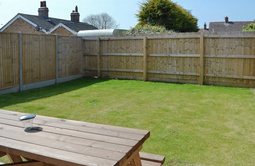 Sandilands Cottage | 2 bedroom accommodation in Sutton-on-Sea, near Mablethorpe