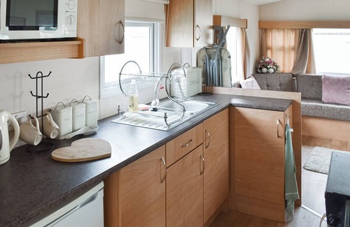 Leysdown-on-Sea Cottage | 2 bedroom accommodation in Faversham