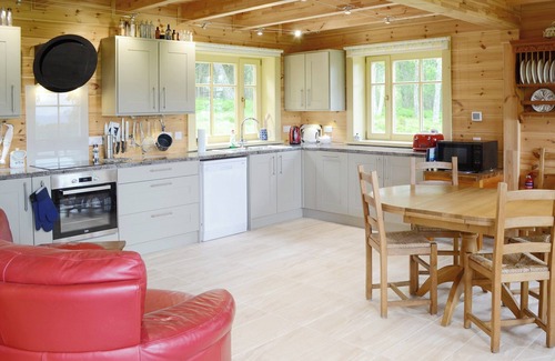 Dingwall Cottage | 2 bedroom accommodation in Culbokie, near Dingwall