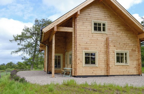 Dingwall Cottage | 2 bedroom accommodation in Culbokie, near Dingwall