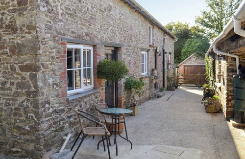 Rosevine Cottage | 2 bedroom accommodation in High Bickington, near Great Torrington