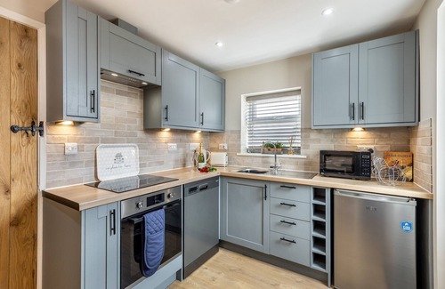 Spalding Cottage | 2 bedroom accommodation in Fosdyke, near Spalding