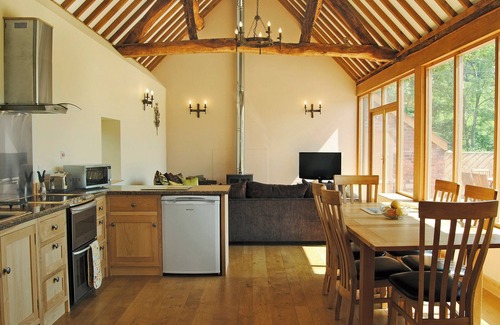 Bucknell Cottage | 2 bedroom accommodation in Chapel Lawn, near Bucknell