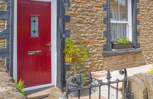 Treharris Cottage | 2 bedroom accommodation in Quakers Yard, near Treharris