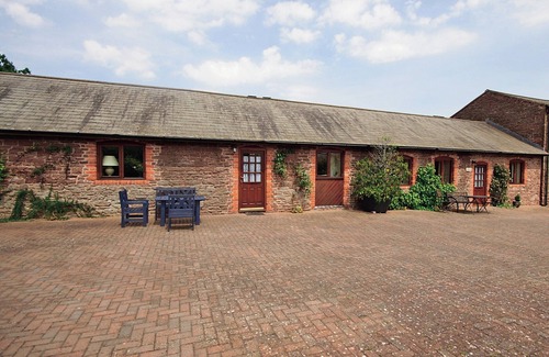 Llanwarne Cottage | 2 bedroom accommodation in Hentland, Ross-on-Wye
