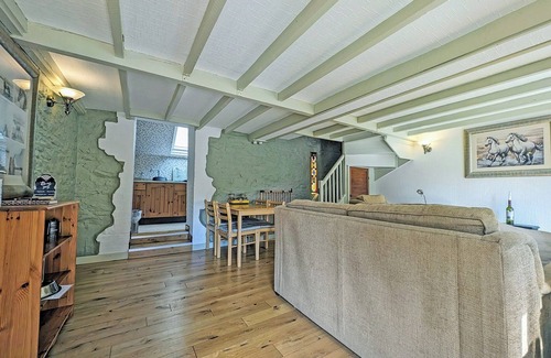 Llannon Cottage | 2 bedroom accommodation in Llannon, Llanelli