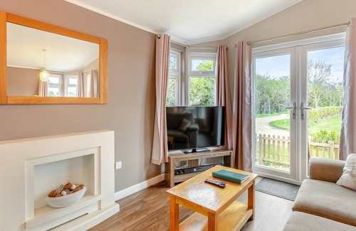 Wisbech House | 2 bedroom accommodation in Three Holes, Nr Downham Market
