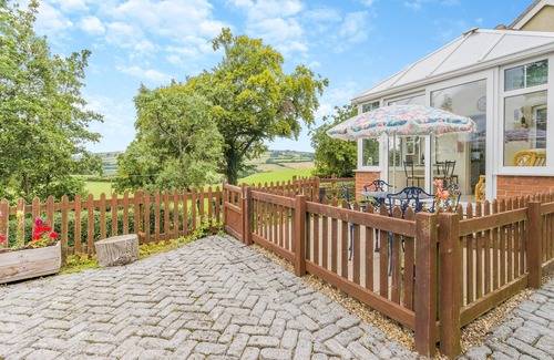 Kington Cottage | 2 bedroom accommodation in Kingswood, near Kington