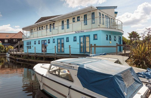 Hoveton Cottage | 2 bedroom accommodation in Wroxham, near Norwich