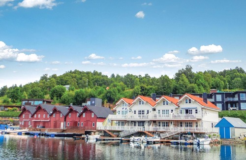 Valevag Apartment | 2 bedroom accommodation in Valevåg