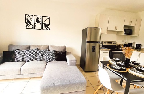 San Salvador Apartment | 2-bedroom apartment in amazing San Salvador with WiFi, AC