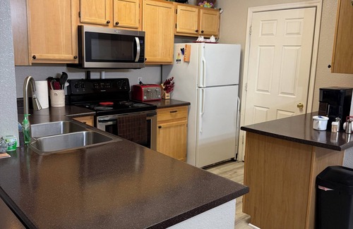 Camelback East Apartment | 2-bedroom apartment in wonderful Phoenix with WiFi, pool, AC, close to the airpo