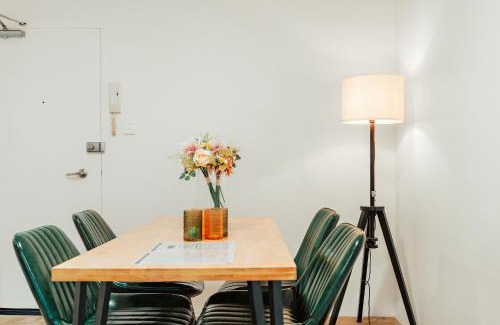 Ultimo Apartment | 2 Bedroom Apartment Ultimo With Balcony - NetFlix