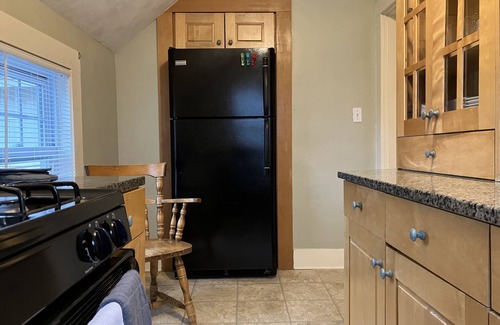 Hampton Apartment | 2-Bedroom Apt Sleeps 7! - 1/4 mile to Beach!