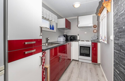 Andalsnes House | 2 bedroom awesome home in Isfjorden