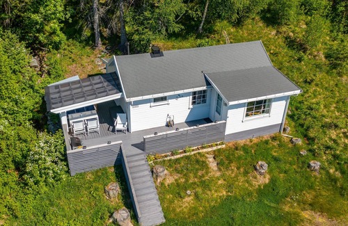 Andalsnes House | 2 bedroom awesome home in Isfjorden
