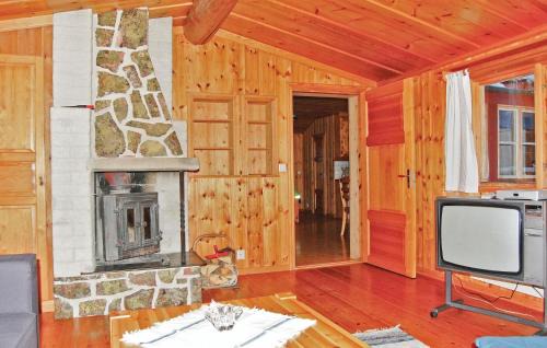 Blyberg House | 2 Bedroom Awesome Home In Älvdalen