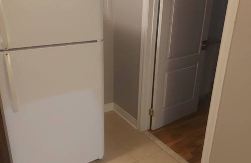 Vaughan House | 2 Bedroom Basement Apartment For Rent in Vaughan Canada. 647-400-4944.