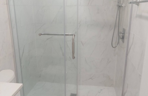 Vaughan House | 2 Bedroom Basement Apartment For Rent in Vaughan Canada. 647-400-4944.