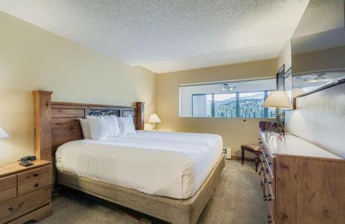 Peak 9 House | 2 Bedroom Beaver Run Condo, Ski-in Ski-out, Dog Friendly, On Peak 9