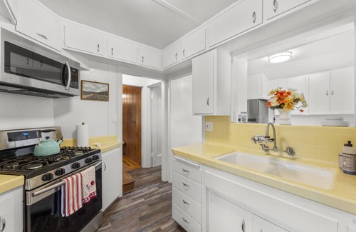 Auburn Cabin | 2 Bedroom Cabin in the Woods
