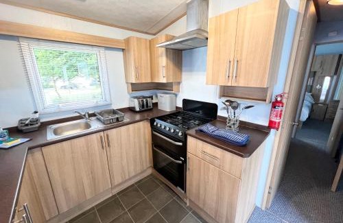 Shanklin House | 2 Bedroom Caravan NV13, Lower Hyde, Shanklin, Isle of Wight