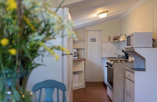 Gravenhurst House | 2-Bedroom Cottage #2 - Shortleaf Pine