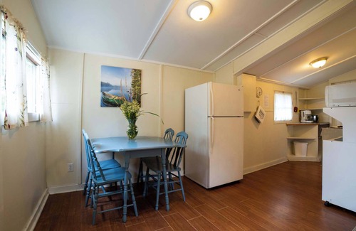 Gravenhurst House | 2-Bedroom Cottage #2 - Shortleaf Pine