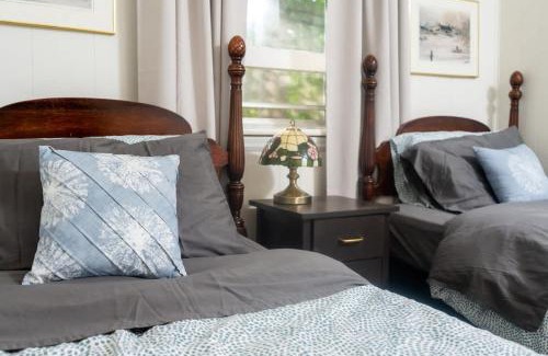 Tay Valley House | 2-Bedroom Cottage #4 Bradd