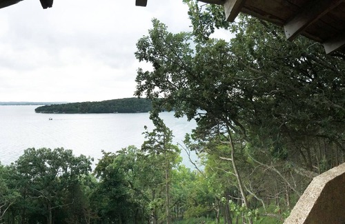 Markesan Cottage | 2 Bedroom Cottage On The Pond