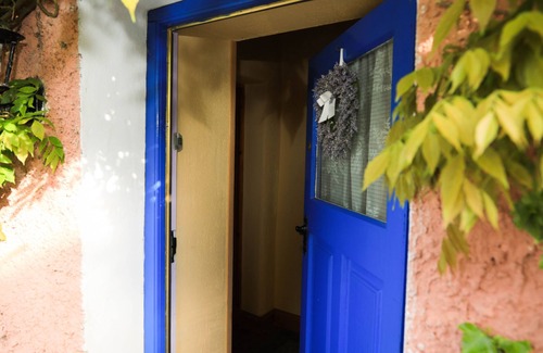 County Cavan Cottage | 2 Bedroom Cottage Wisteria Cottage in Ballyconnell