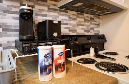 Downtown Pittsburgh Apartment | 2 Bedroom Downtown Apt Clean and Safe