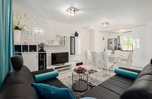 Sestanovac Apartment | 2 bedroom gorgeous apartment in Kresevo