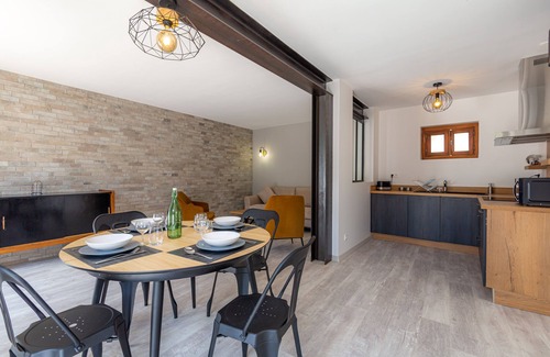 City of Carcassonne House | 2-bedroom house at the foot of the city