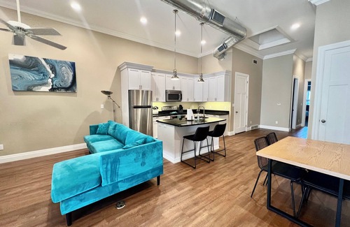 Cedar Falls Apartment | 2 Bedroom Loft - Above Patton Diner - Downtown CF!