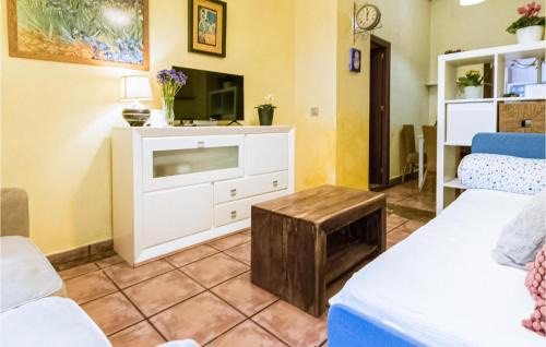 Santiago Apartment | 2 Bedroom Lovely Apartment In Cordoba