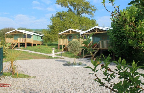 Henansal Cabin | 2 bedroom luxury lodge with heated covered pool