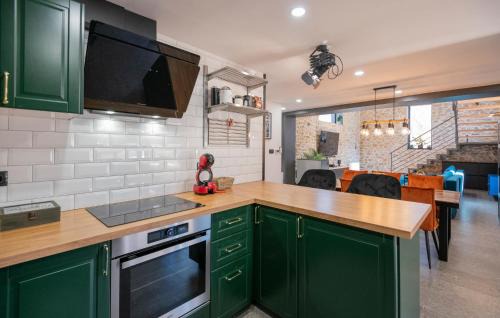 Central Dalmatia House | 2 Bedroom Nice Home In Biorine
