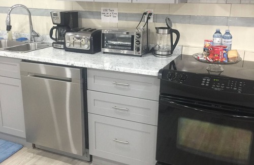 Campbell River Apartment | 2 bedroom, pet friendly apartment ,close to the ocean