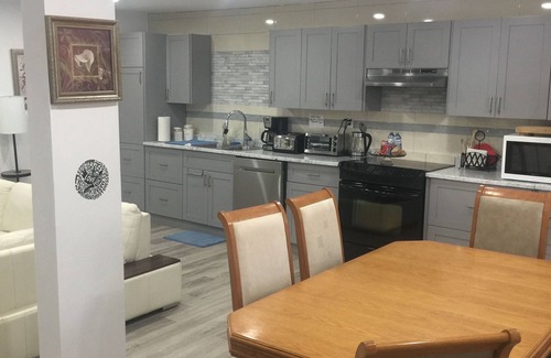 Campbell River Apartment | 2 bedroom, pet friendly apartment ,close to the ocean