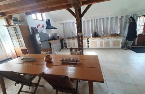 Auteuil House | 2 Bedroom Private vacation home in Auteuil