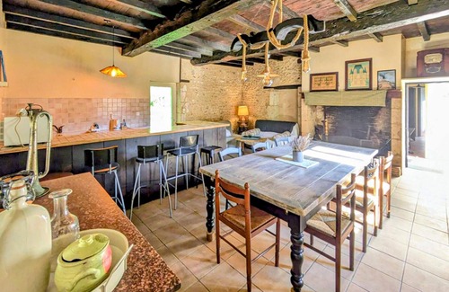 Grignols House | 2 bedroom stunning home in Grignols
