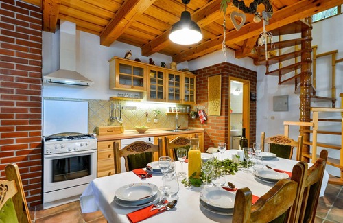 Jalzabet House | 2 bedroom stunning home in Jalzabet