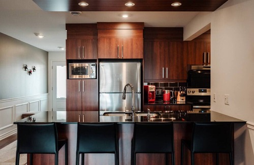 Saint-Sauveur Apartment | 2-bedroom suite with access to Sommet St-Sauveur