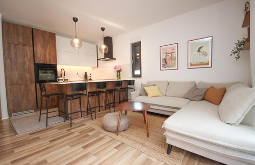 Prijevor Apartment | 2 bedroom sunny apartment