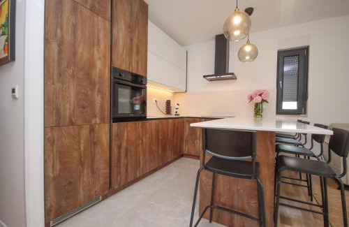 Prijevor Apartment | 2 bedroom sunny apartment