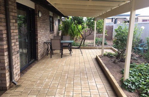 Geraldton Villa | 2 BEDROOM VILLA JUST STEPS FROM THE OCEAN